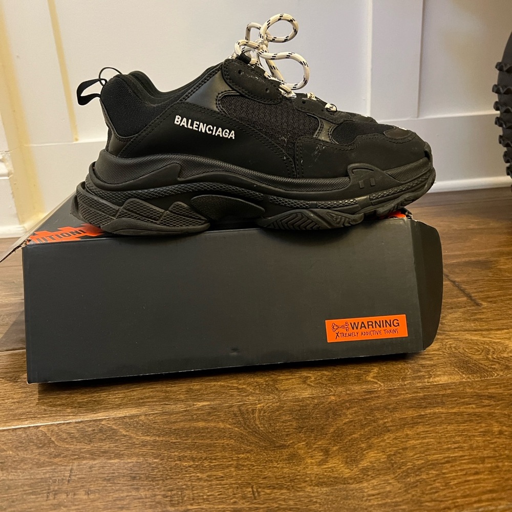 Balenciaga Men's Black Sneakers